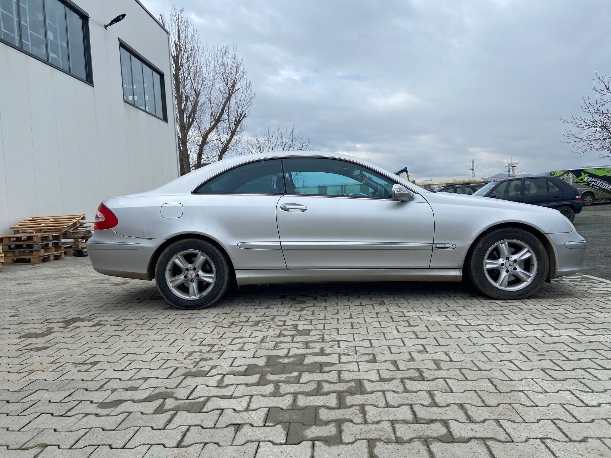 Mercedes-Benz clk240 W209 2003г. На части