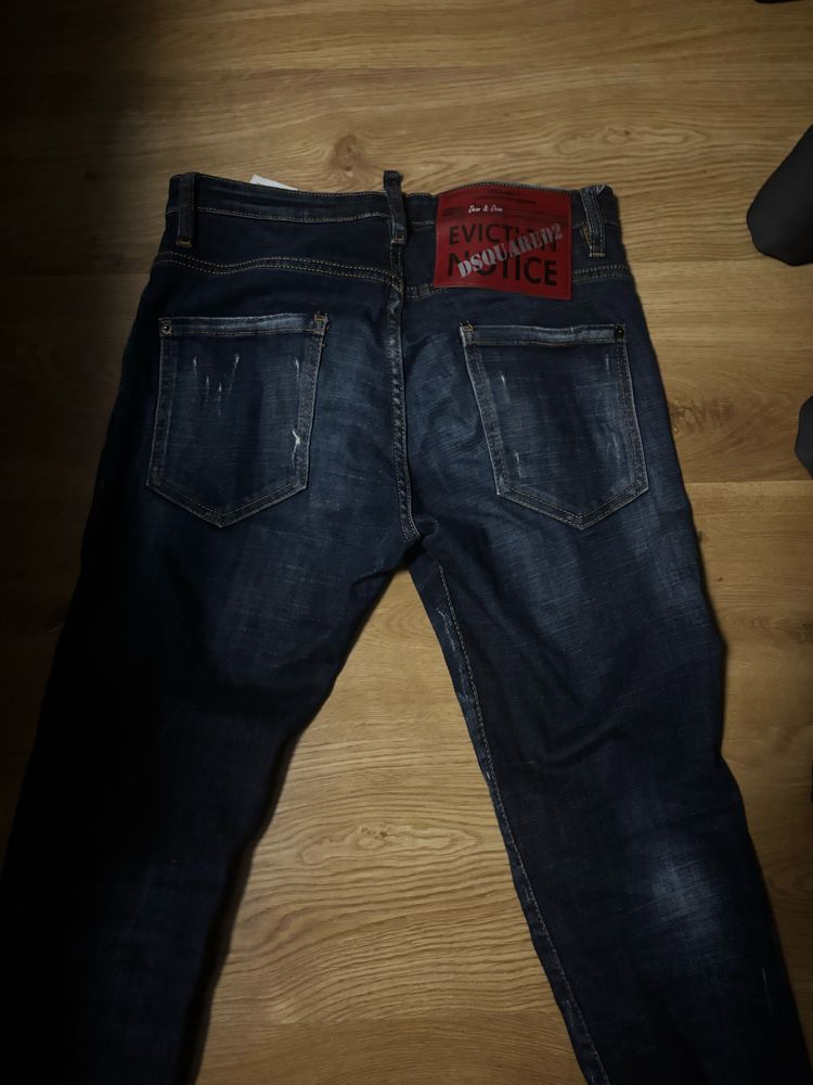 Dsquared2 дънки и маркови тениски