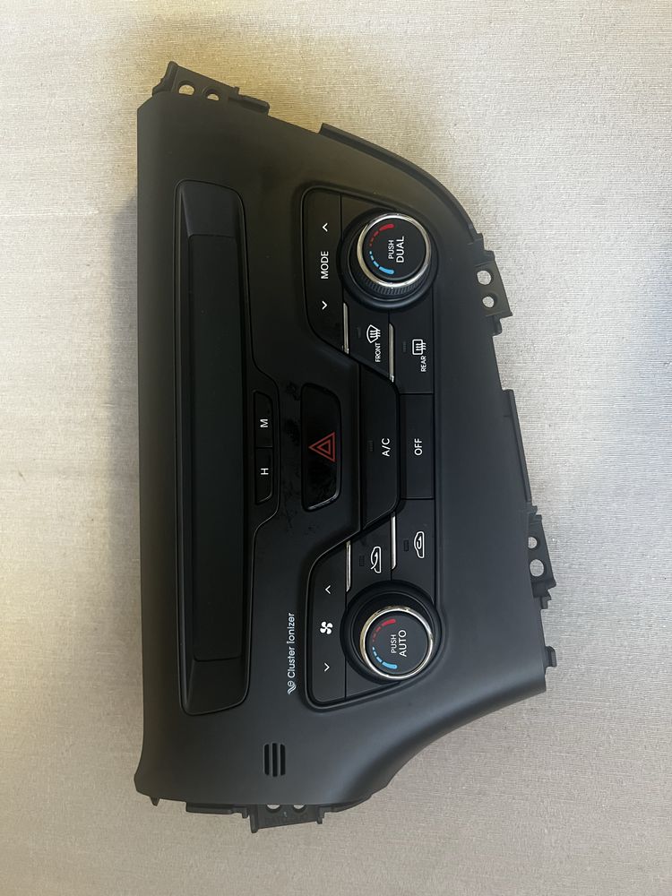 Управление за климатик за KIA K5 2015
