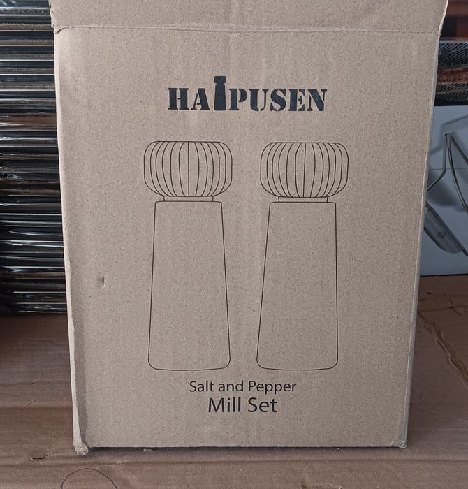 Set rasnite pentru sare si piper, 17.5x6cm, lemn si ceramica