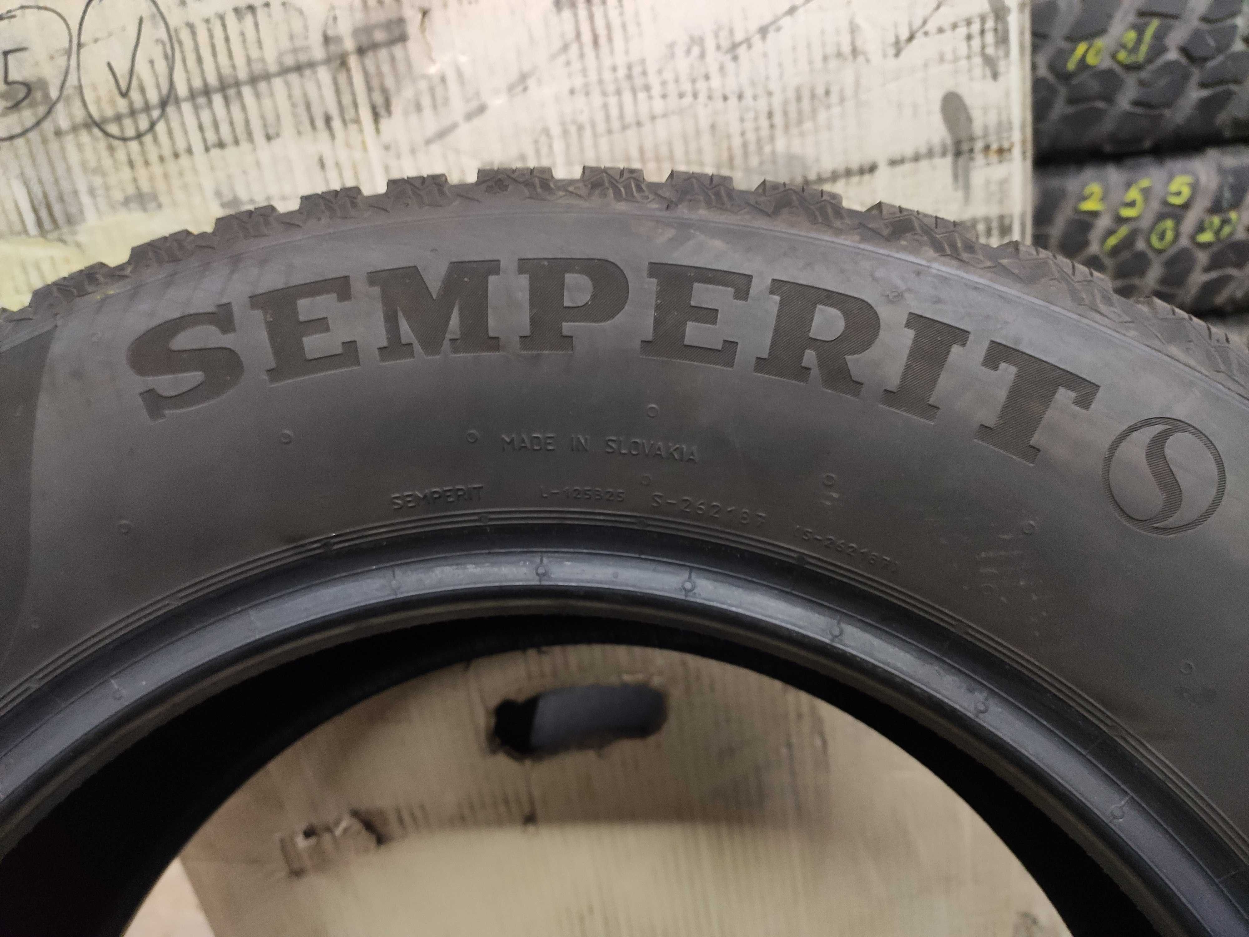 3бр Зимни Гуми 215 65 16 - Semperit - DOT 2022