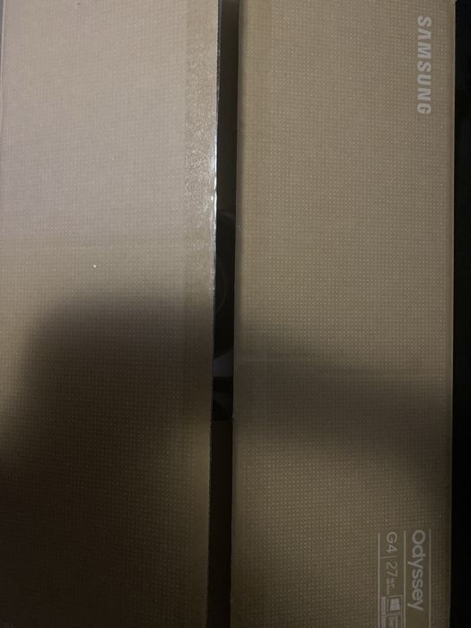 Samsung Odyssey G4 27” 240 HZ nVidia G-SYNC