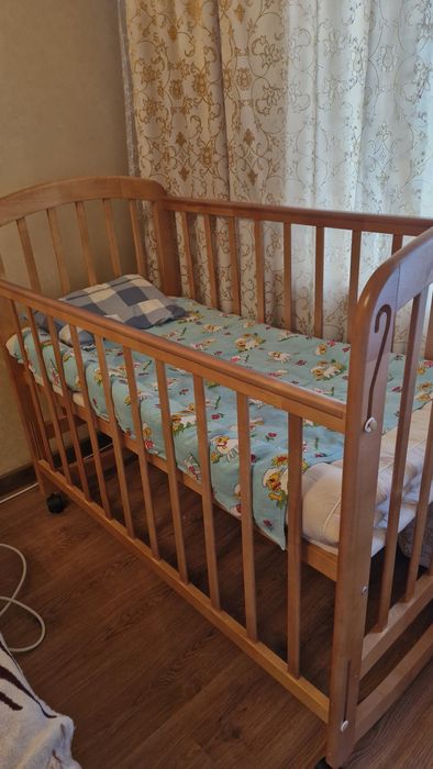 Детская кроватка