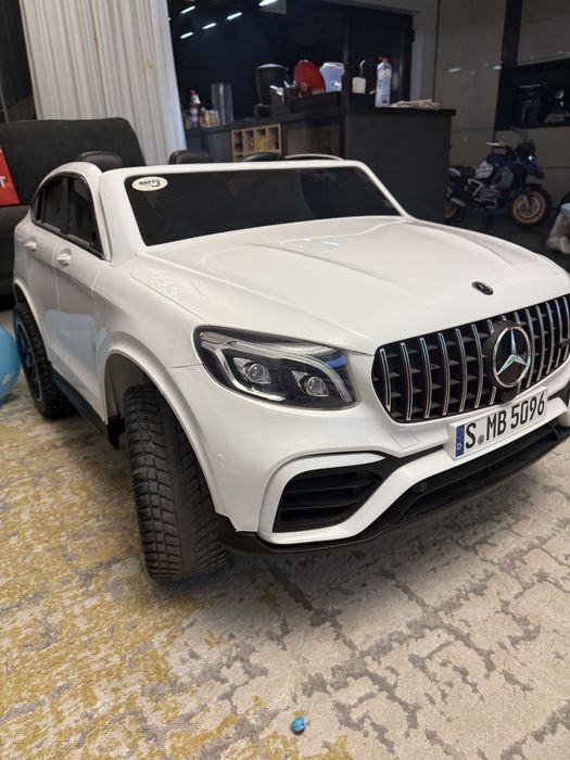 Masina electrica cu telecomanda GLE Coupe 2 locuri