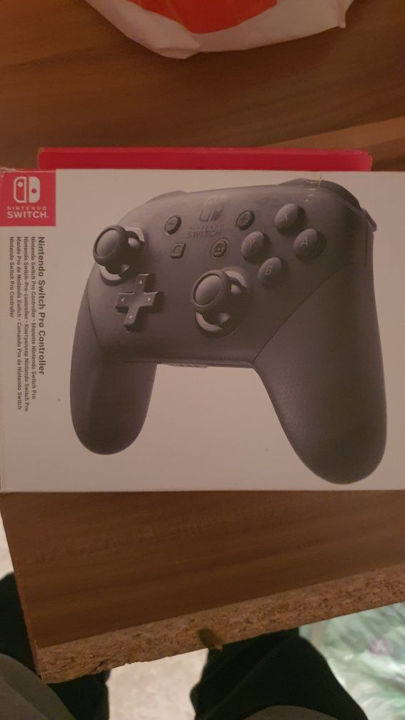 Nintendo Switch-Red & Blue