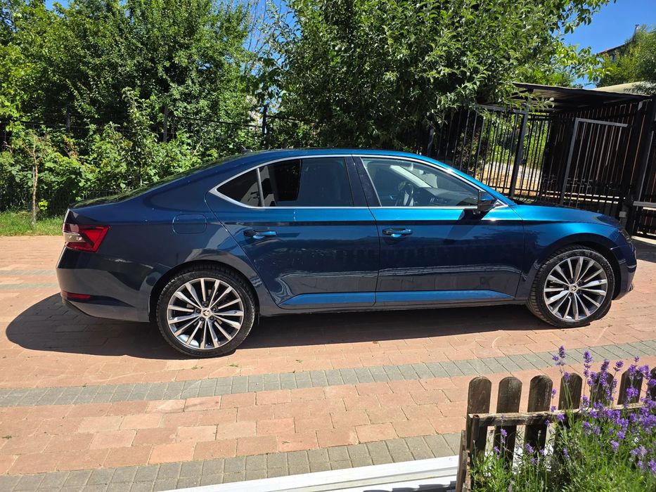 Skoda Superb singurul proprietar, toate reviziile efectuate in reprezentanta,