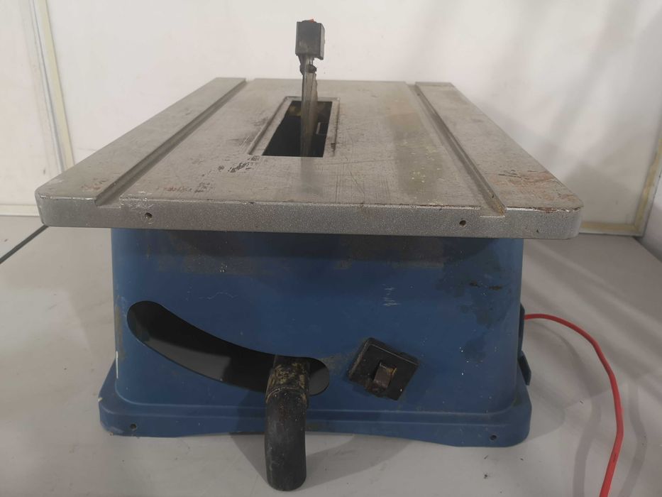 Циркуляр за дърво - WorkZone  2000W