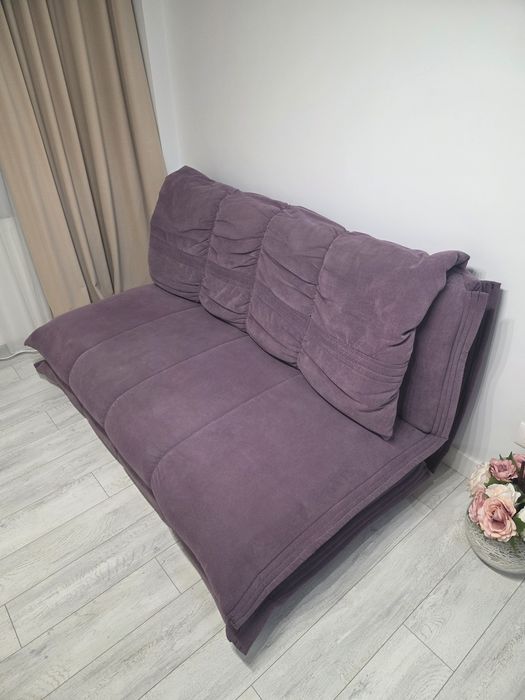 Vând  canapea extensibila...