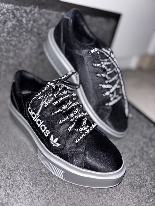 Adidas sleek super w