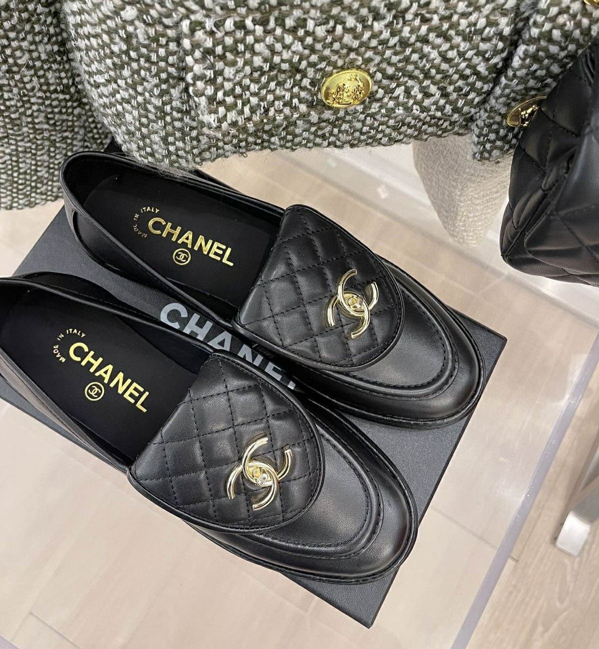 Лоферы CHANEL женская