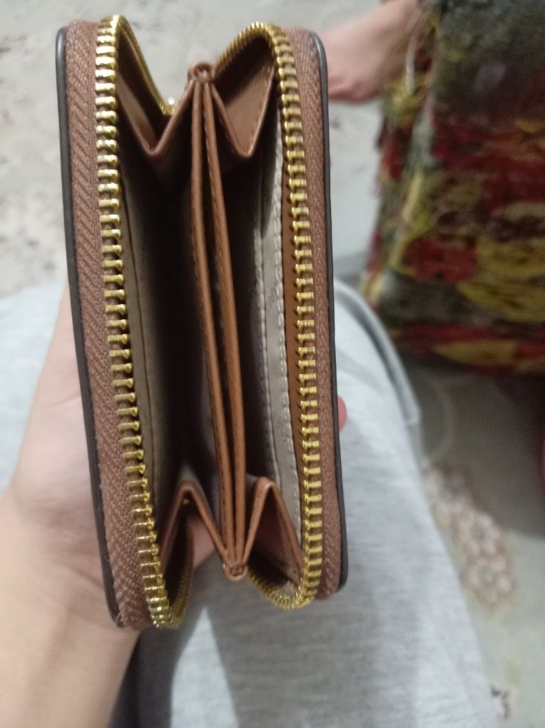 Michael Kors Jet Set Travel Medium Zip-Around Wallet (Оригинал) б/у