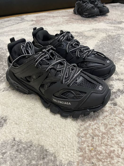 Vand balenciaga track negri marimea 42
