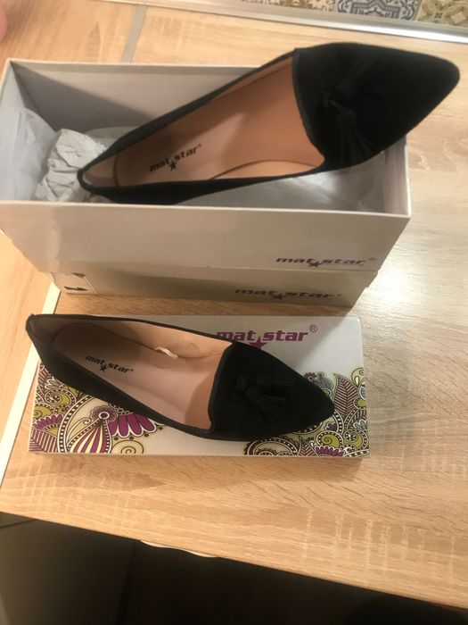 Дамски кожени и велурени обувки