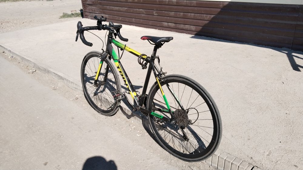 Trinx Tempo Шоссейный велосипед