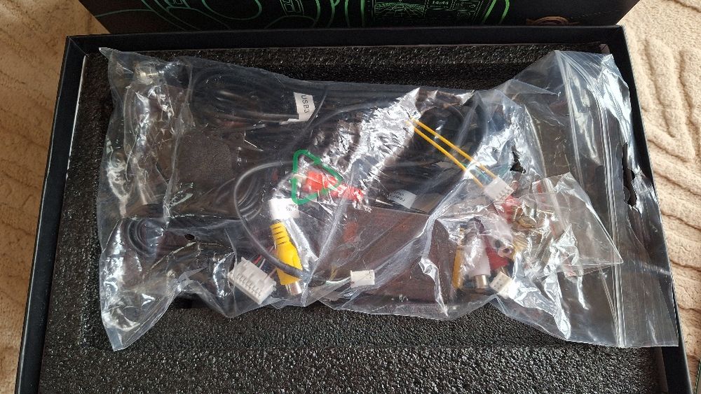 Мултимедия за Мерцедес W 211