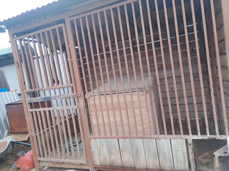 Продам вальер б/у