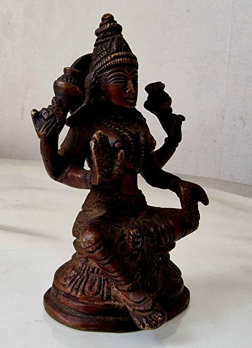 Статуэтка Шри Лакшми. Декор помещений