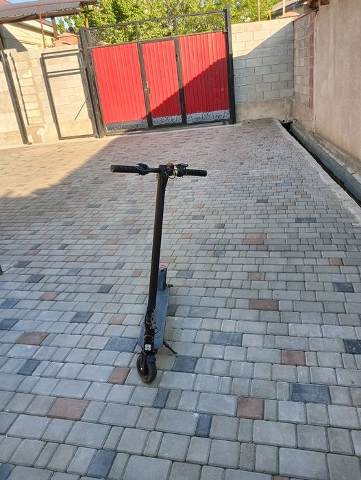 Продам электросамокат