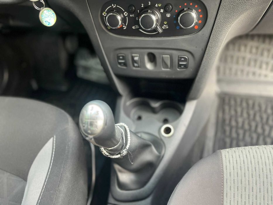 Dacia SANDERO STEPWAY 2015, navigație, pilot automat, aer condiționat