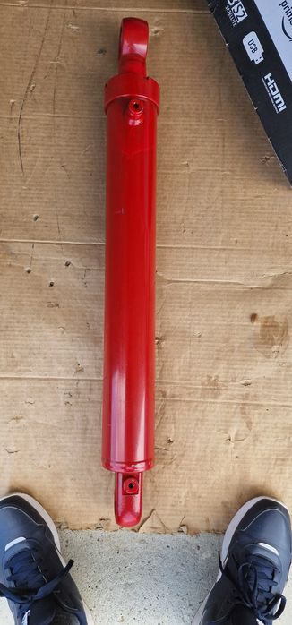 Cilindru hidraulic cu dublu sens 810 mm Lungime cursa 50 cm tija 50 mm