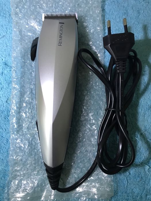 Mașină de tuns Remington, foarte bună
