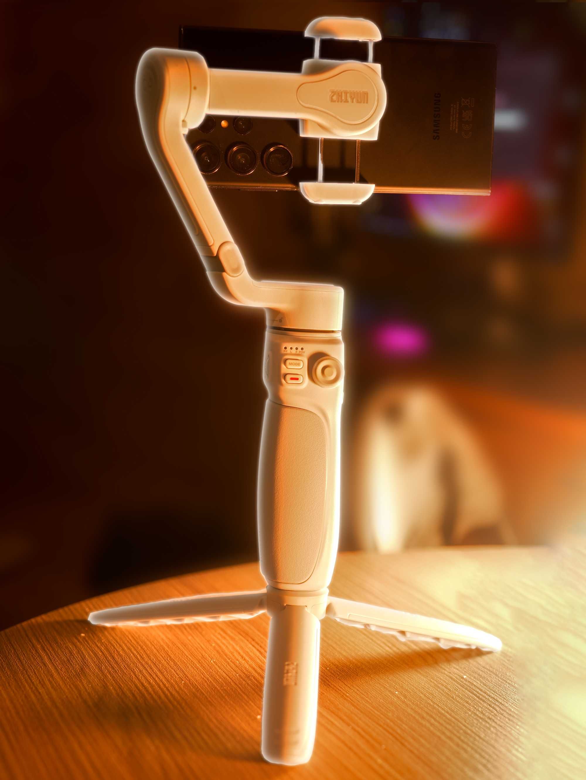 Стабилизатор за телефон (GIMBAL) - Zhiyun-Tech Smooth Q4