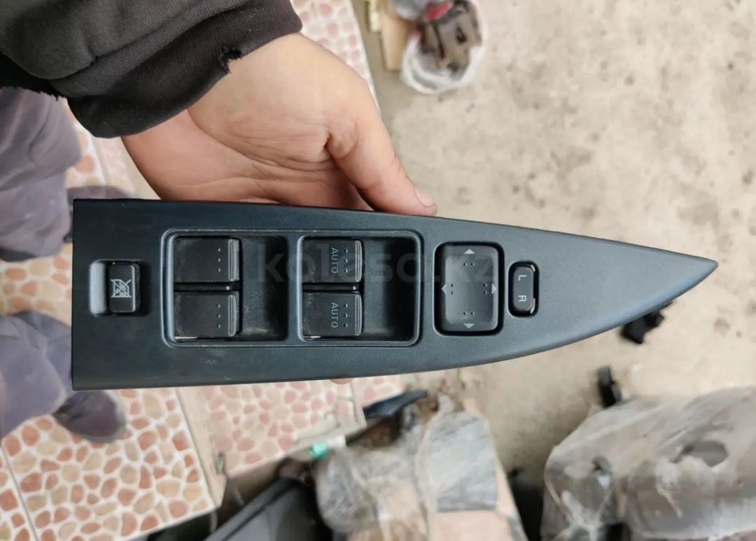 Пульт кнопки блок управления стеклоподъёмников Мазда Mazda 6 рестайлин