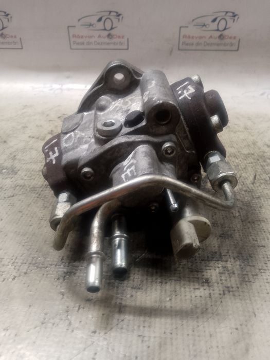 pompa injectie opel astra j 1.7 2011