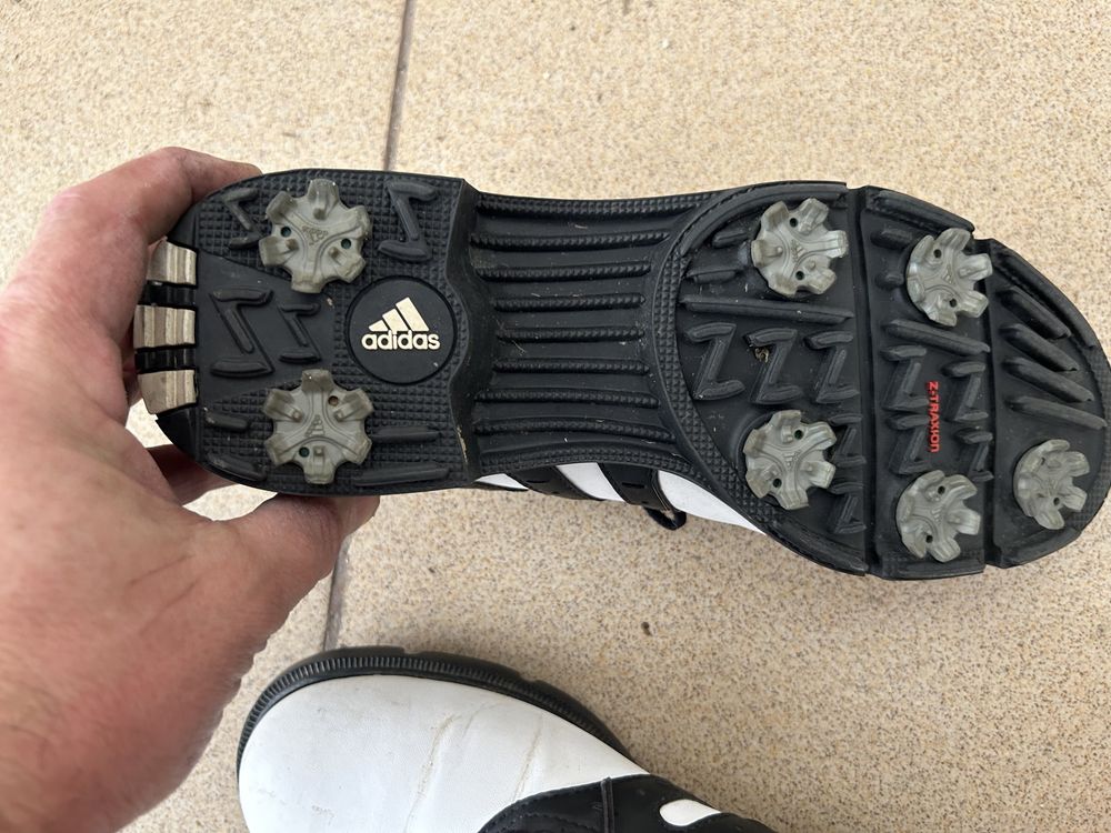 голф обувки Adidas