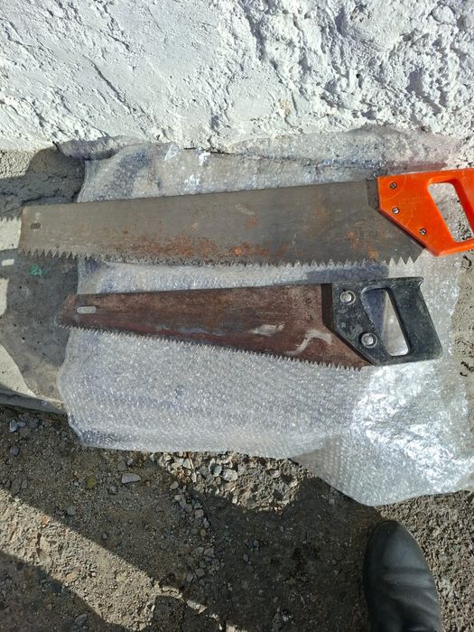 Ножовки 2шт 5000.