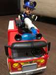 Set de joaca IMC, Mickey Mouse si camionul de pompieri