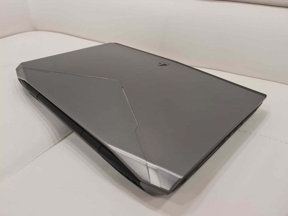 laptop gaming alienware ,intel core i7- ,video nvidia , 17,3", defect
