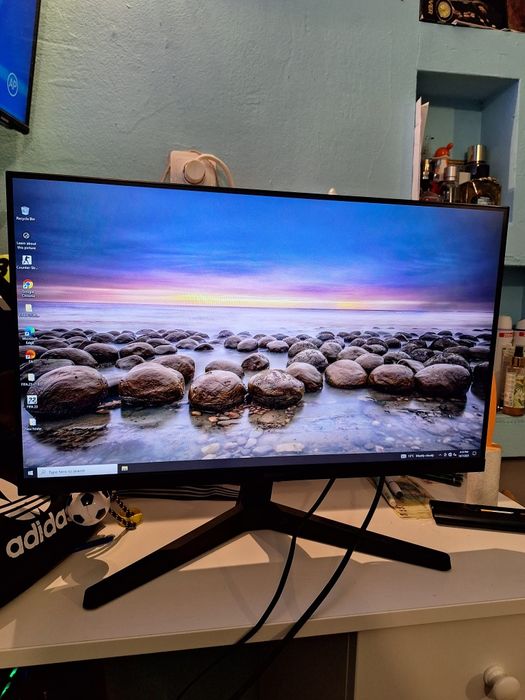 Monitor Samsung foarte bun, nefolosit