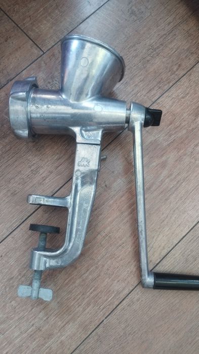 Мясорубка СССР ручная