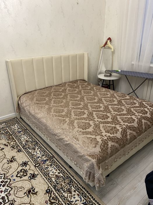 Двух спальная кровать