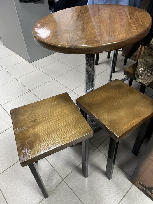 Продам стол 40000