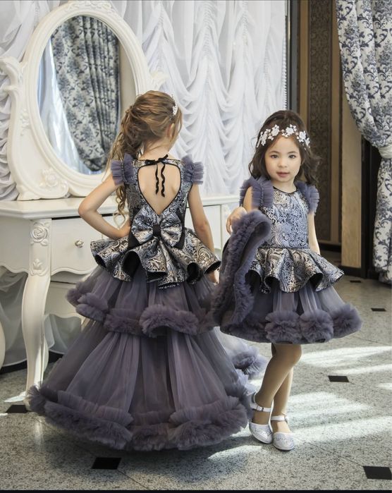 Продам платья на девочку