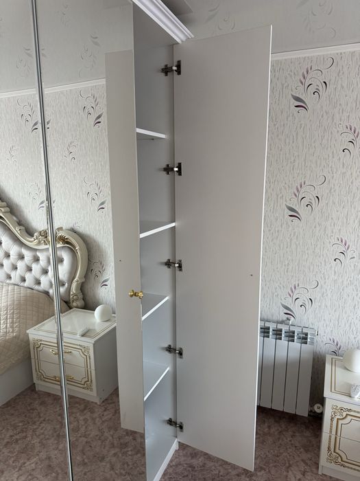 Подам шифоньер. В отличном состоянии