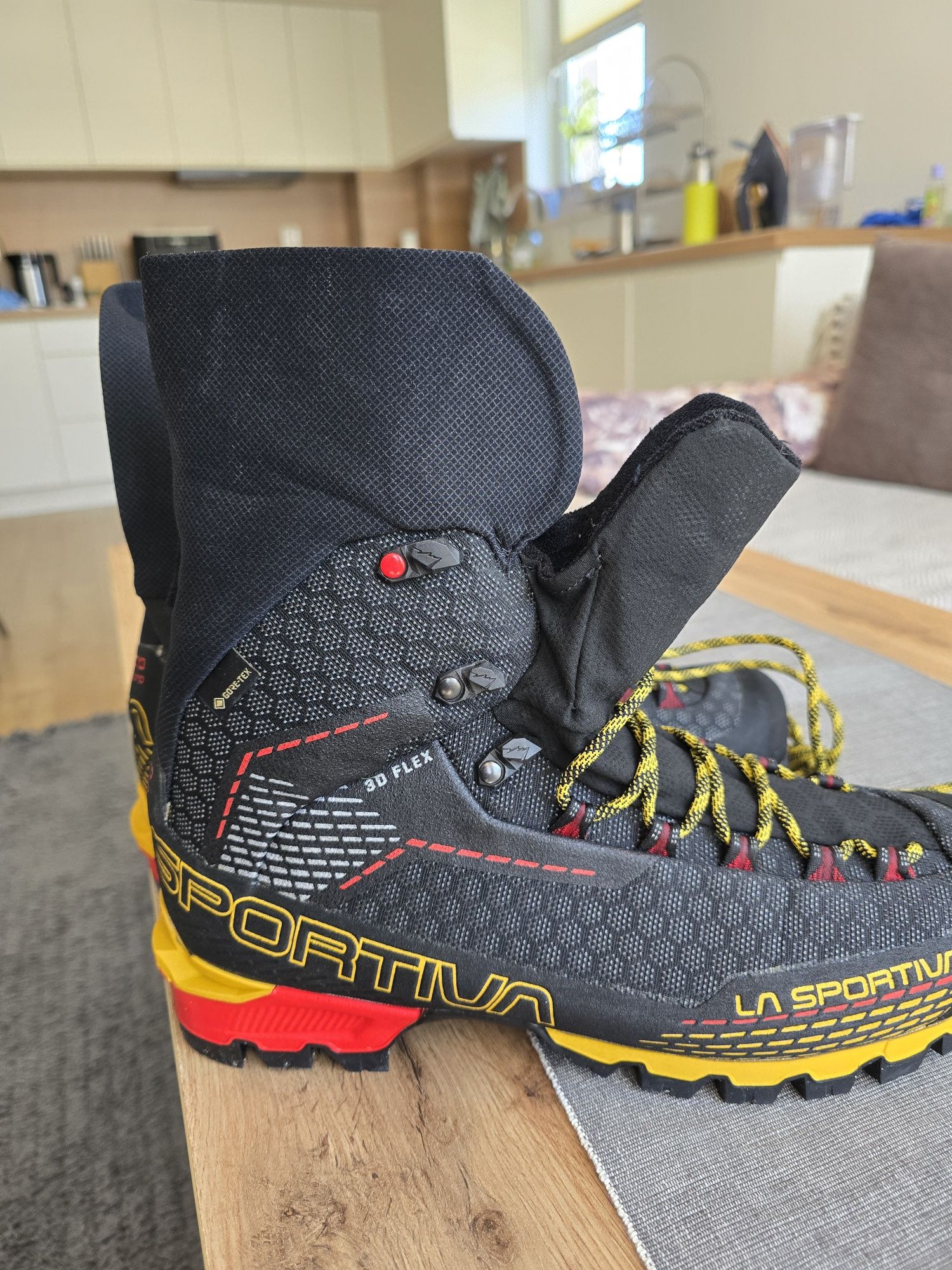 LA SPORTIVA Обувки Trango Pro Gtx 45
