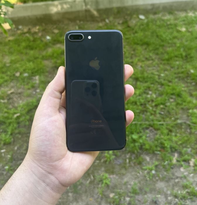 Iphone 8 Plus 64gb Xolati ideal yomkst 77 Hama joyi ishlid ayb yoq