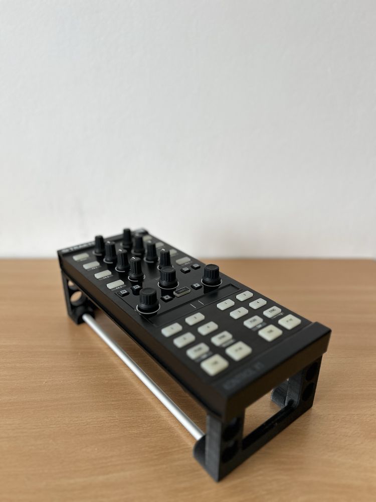 Traktor X1 MK2 + Stand