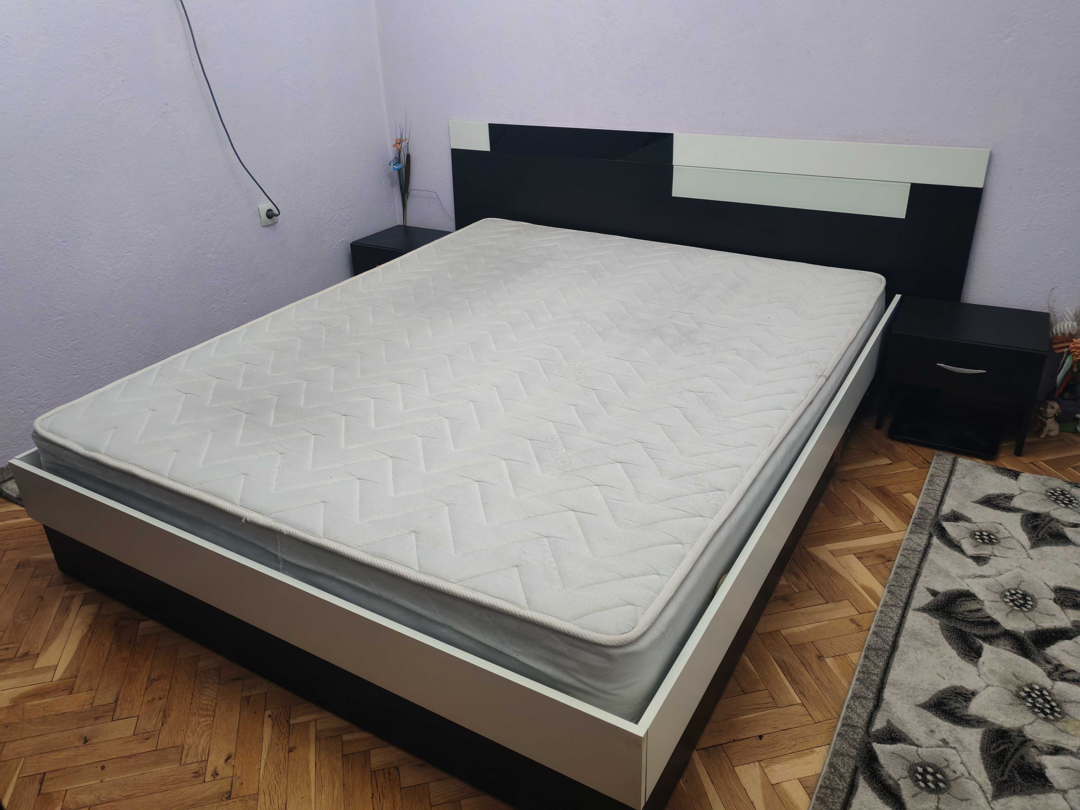 Подарява се спалня