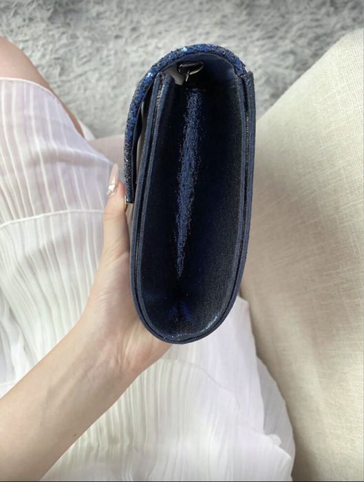 Продавам официална чанта!