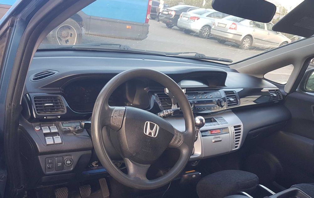 Honda FRV 1.8 iVTEC (motorul de pe Honda Civic 1.8)
