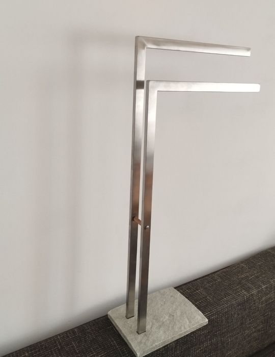 Wenko 20603100 Suport pentru prosoape granit cu 2 brațe – Suport pentr