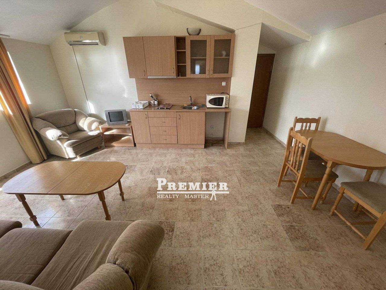 Продава се Двустаен апартамент в с. Равда, Област Бургас - 83 кв.м за 820 €/кв.м - Снимка #8