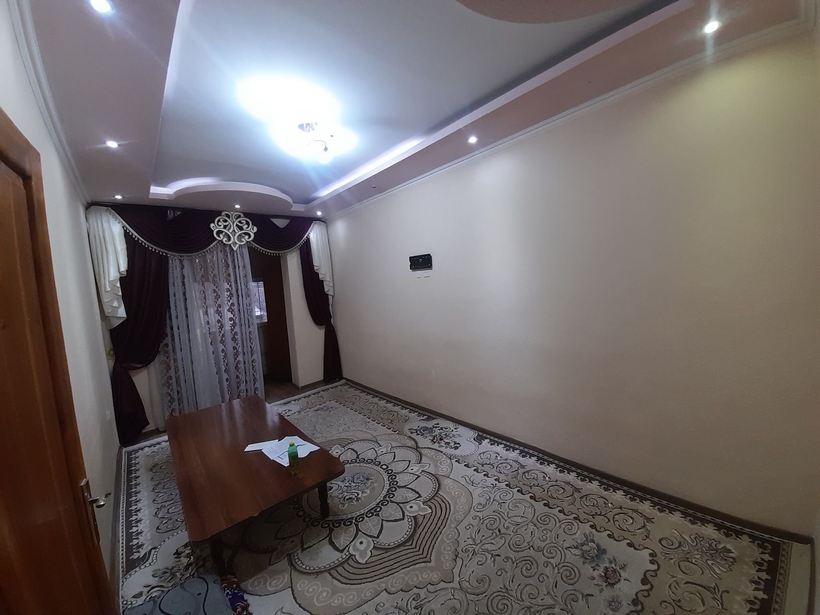 Samarqand shahar Famly Park atrofidan uy sotiladi