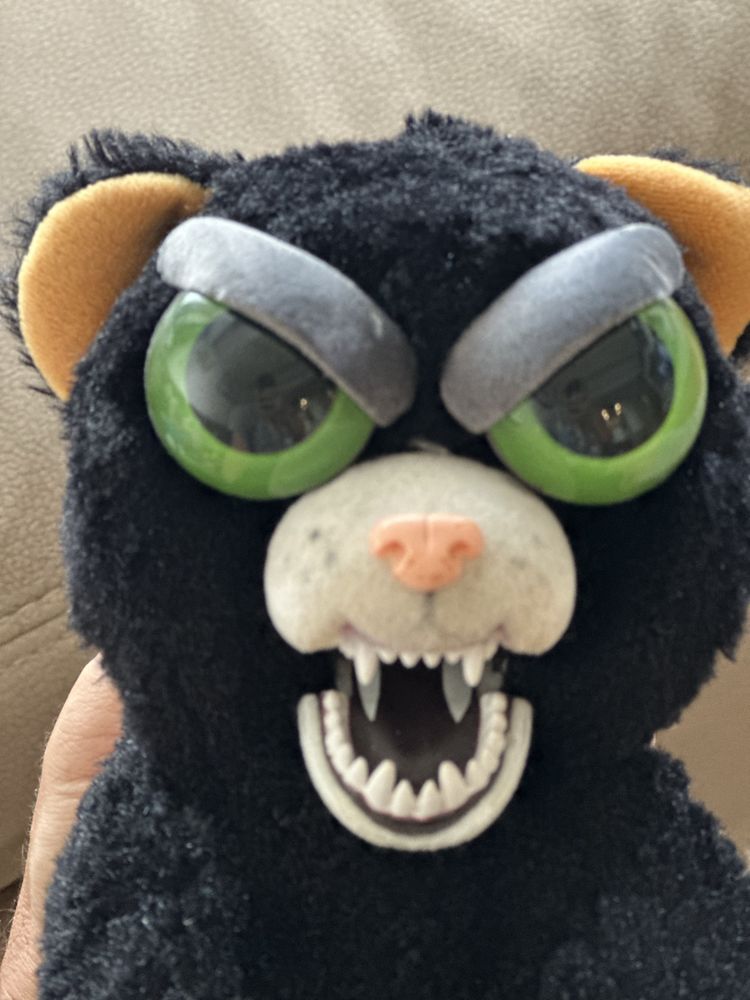 Плашеща плюшена играчка WMC Toys, Feisty Pets - Черна пантера