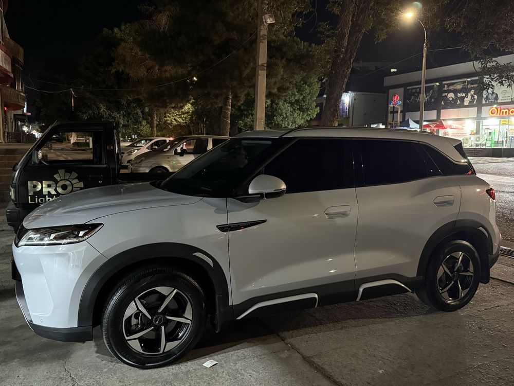 Byd yuan up 3 pozitsa