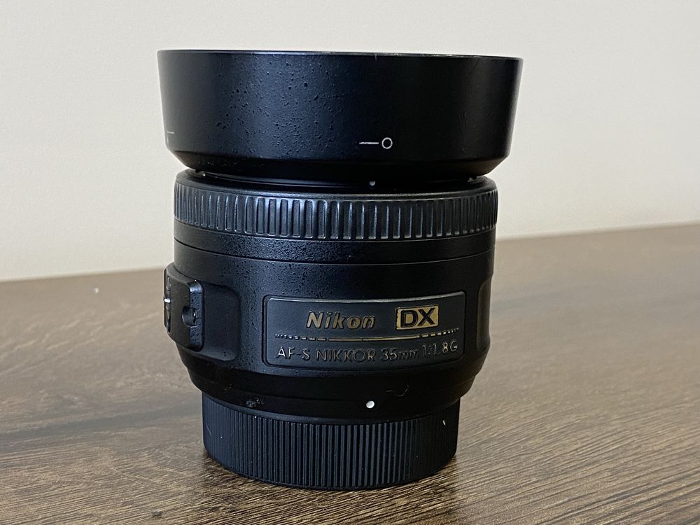 Обектив Nikon DX 35 1.8G